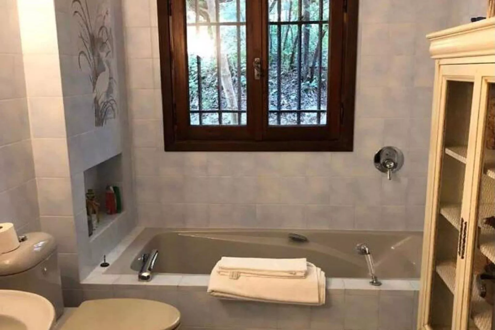 Villa Loucisa - Badkamer