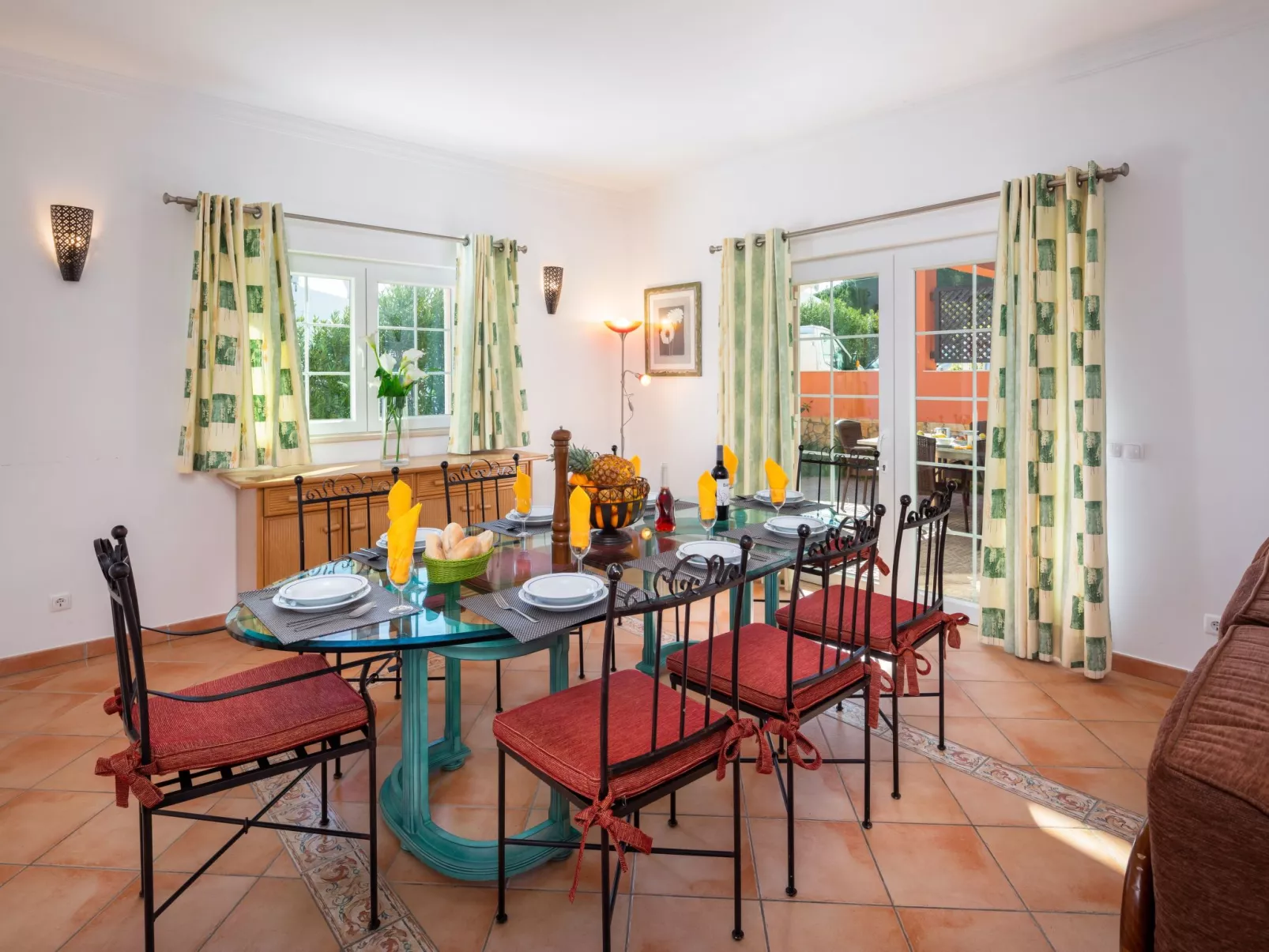 4-Schlafzimmer-Villa R2, Garten, Pool, Strand