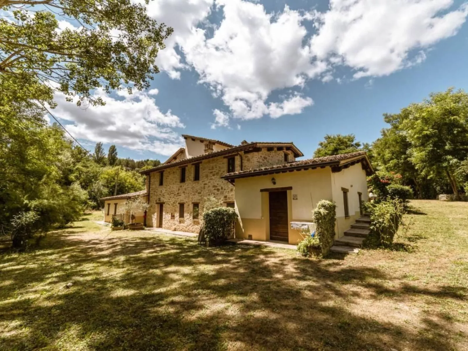 Le Radici - La Cantina - Entspannung im Herzen von Umbrien