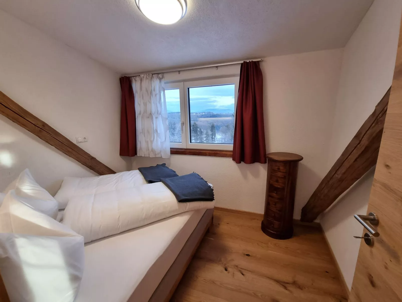 Appartement Apollo in der Wohlfühloase am Trausdorfberg mit Sauna Whirlpoolnutz