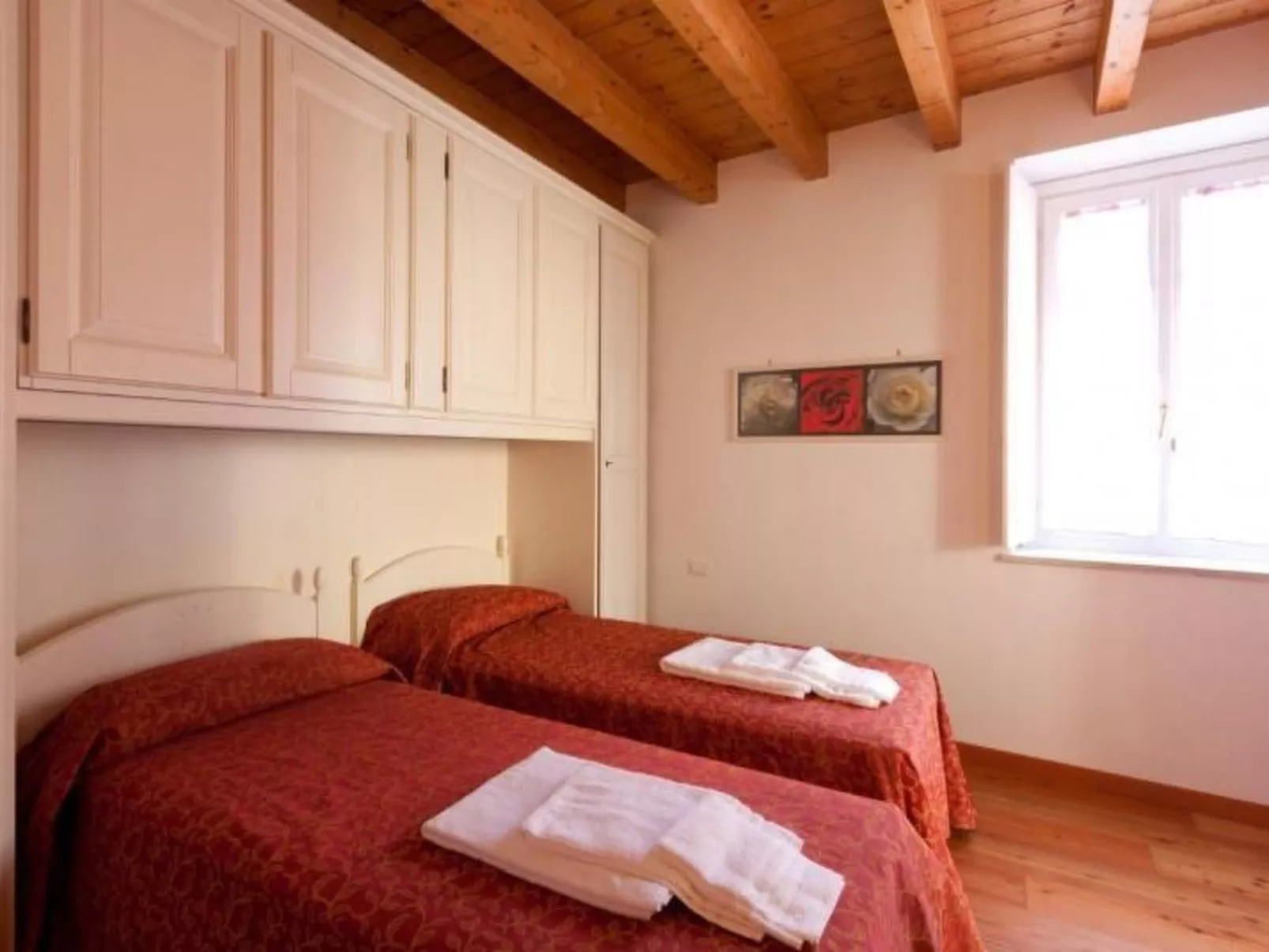 Wunderschöne Wohnung mit Garten und Grill