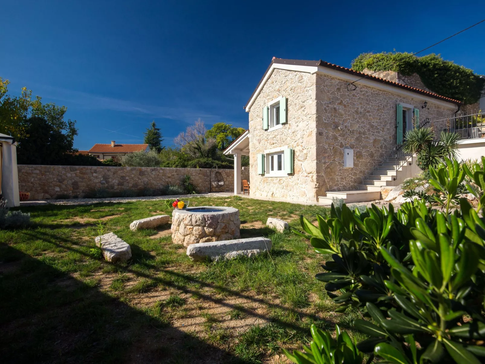 "Misto" mit Whirlpool