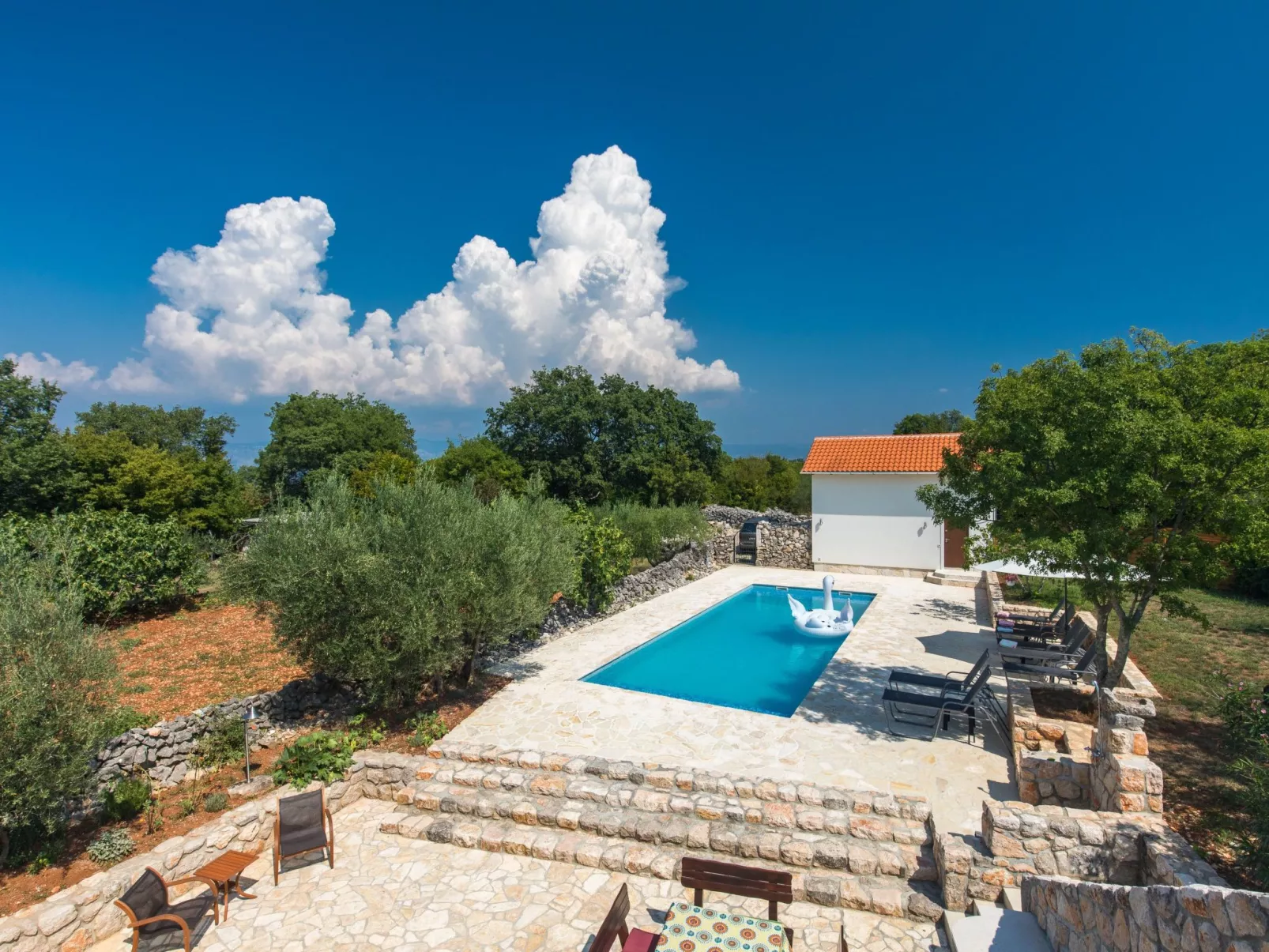 "Villa Nadia" mit eigenem Pool