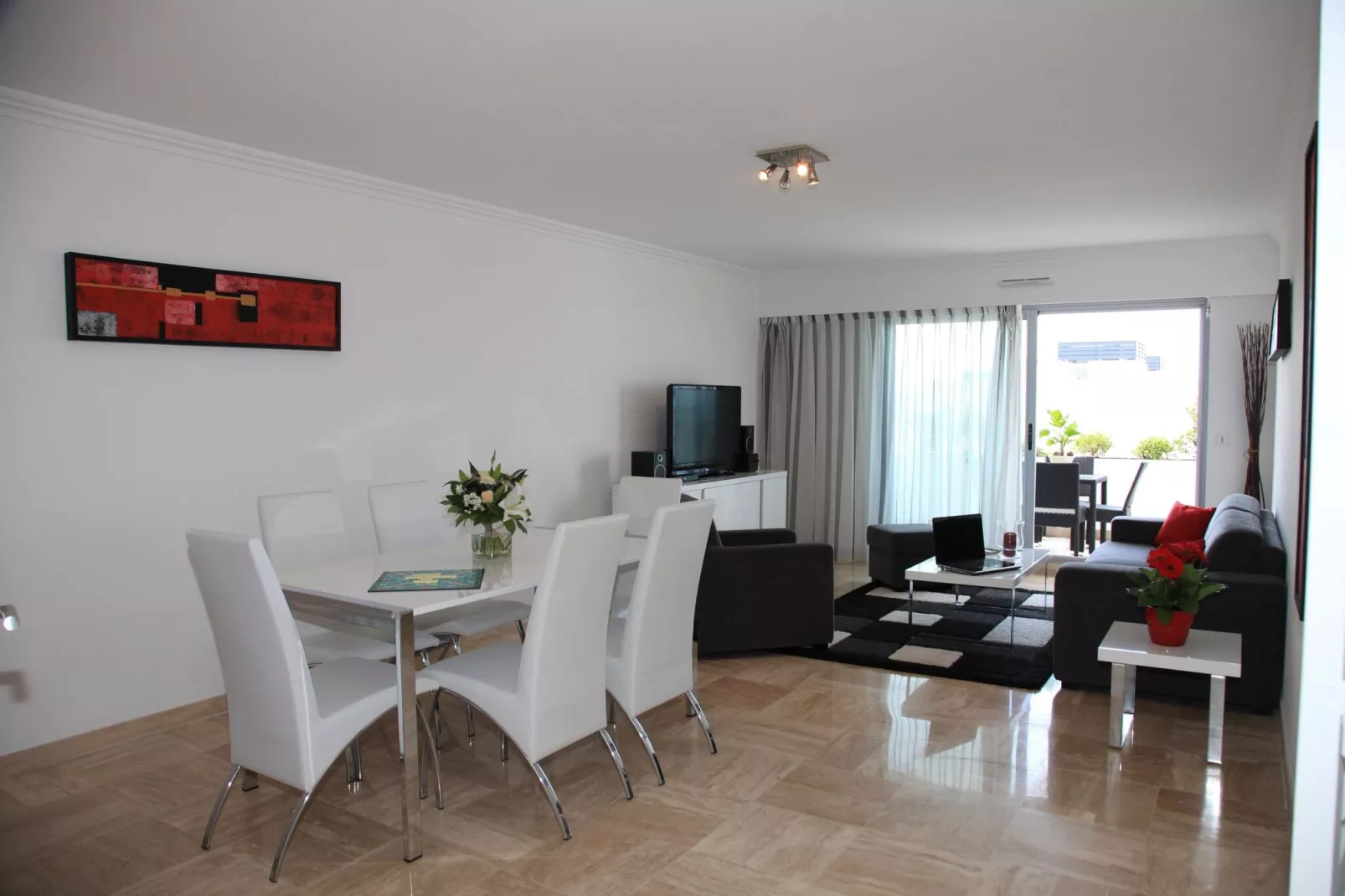 Residence Le Lido - Cagnes-sur-Mer // T 2/4-Binnen