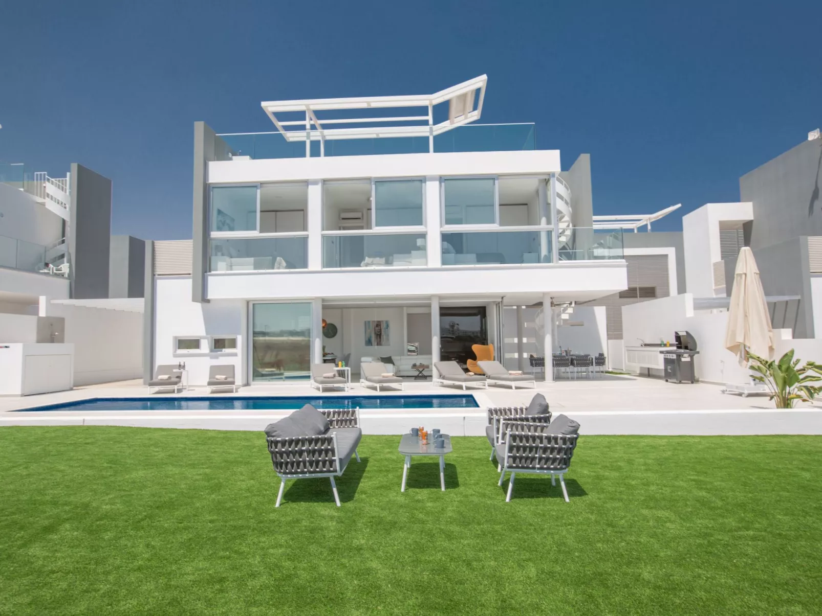 Haus in Pernera mit Bi-Fold Patio