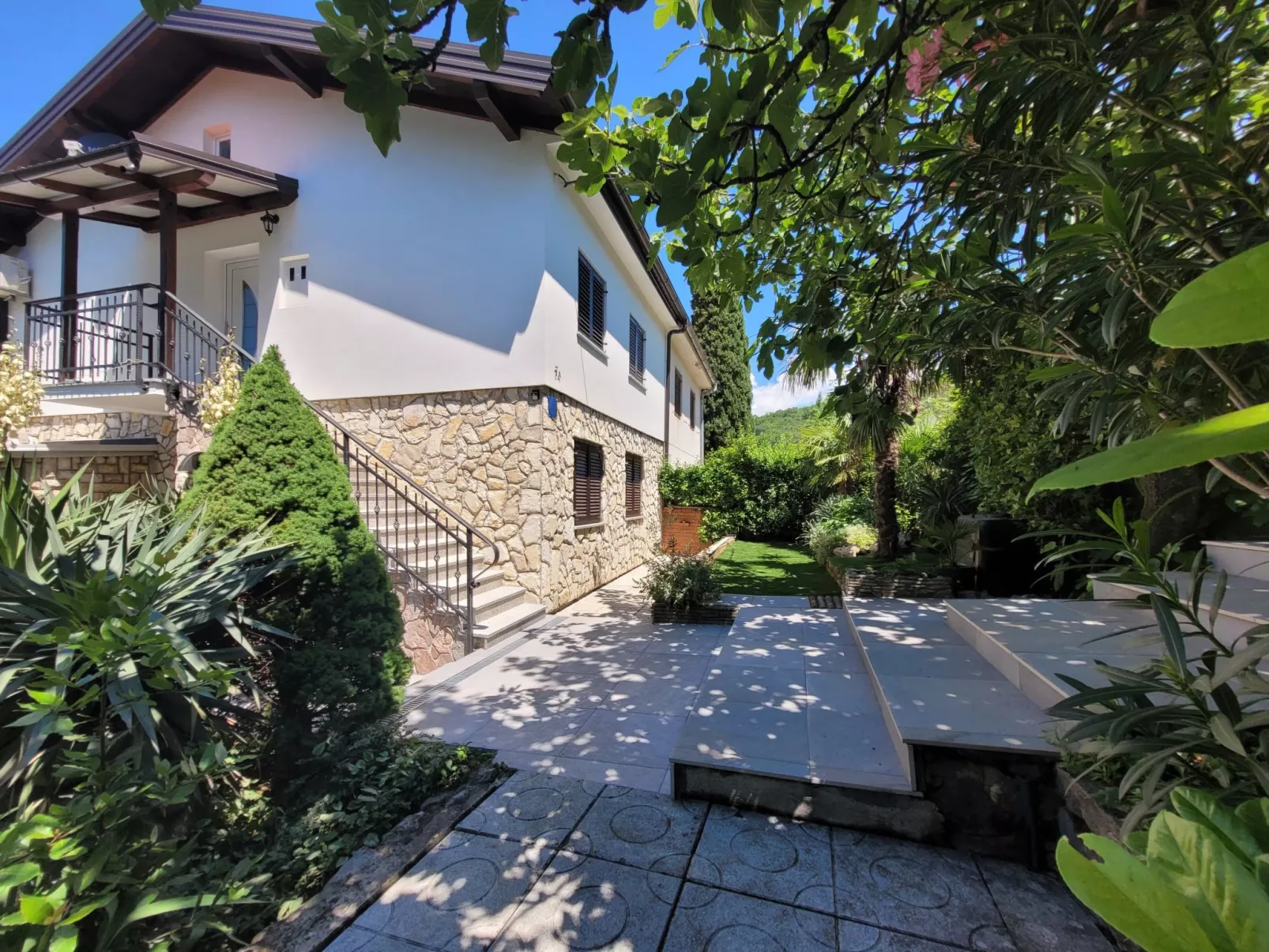 "Carla2" direkt am Strand