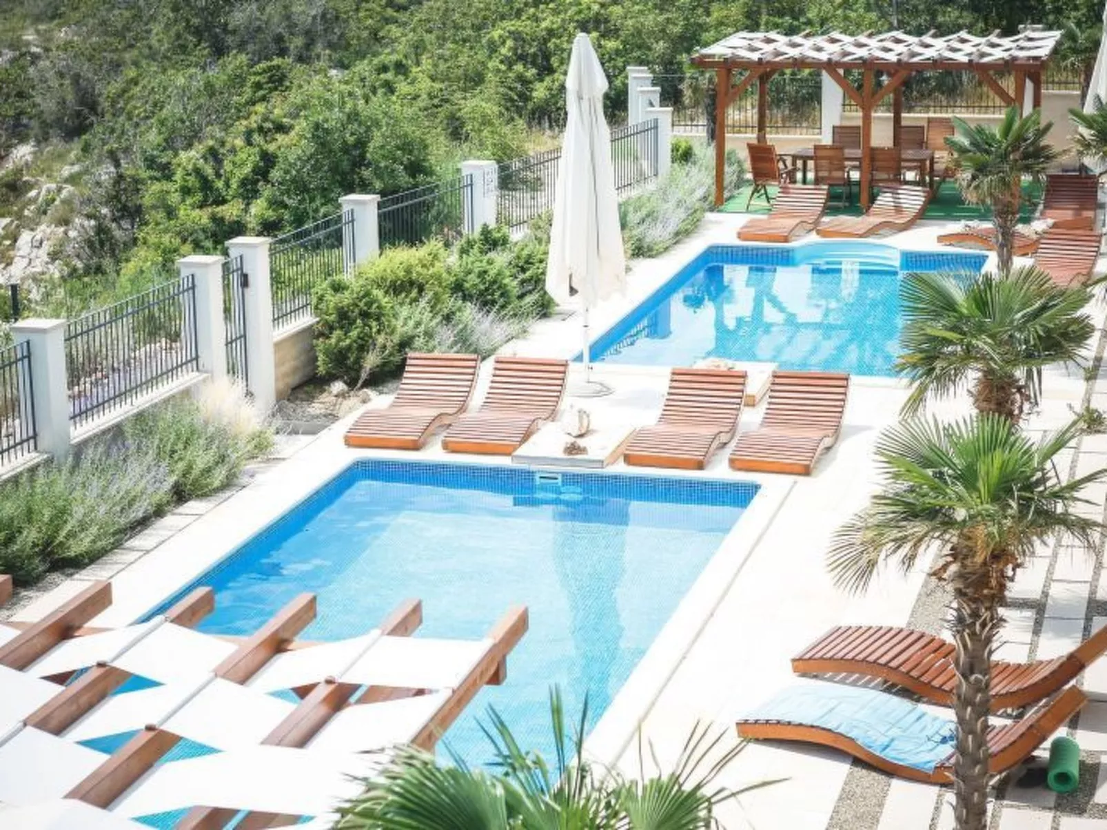 Wohnung "Zayml Povile" mit Blick auf das Wasser