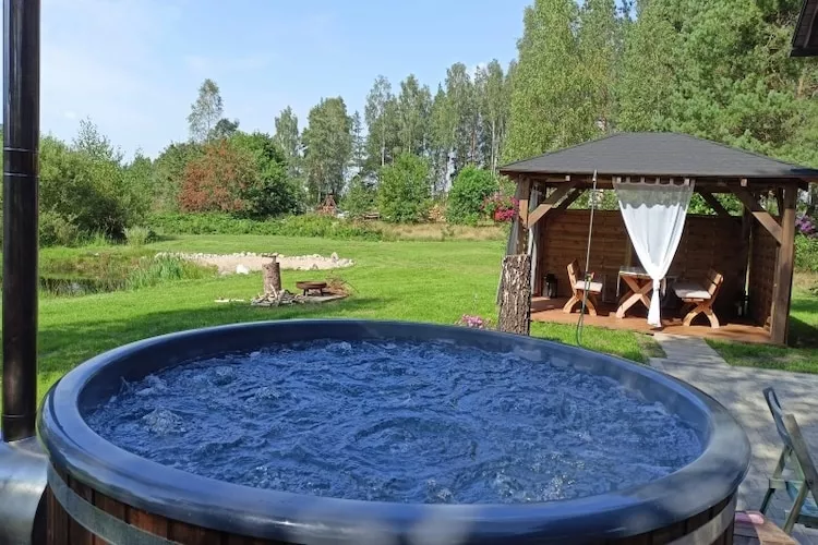 Domek wakacyjny DELUXE dla max 4 osób w Bałachach