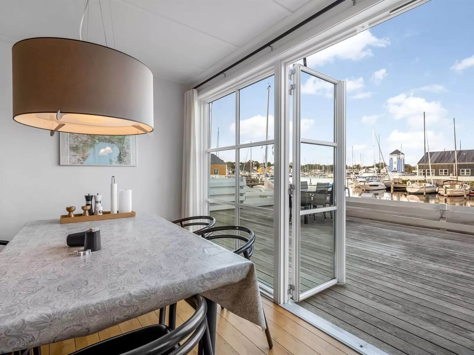 "Fina" - 10m from the sea