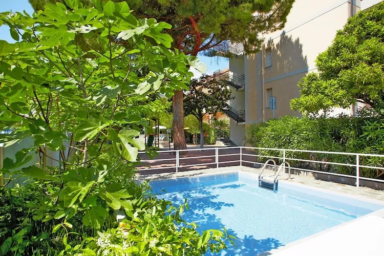 Residence Miriam Pietra Ligure - C8 SUP PLUS/T8SUP renoviert in 2018