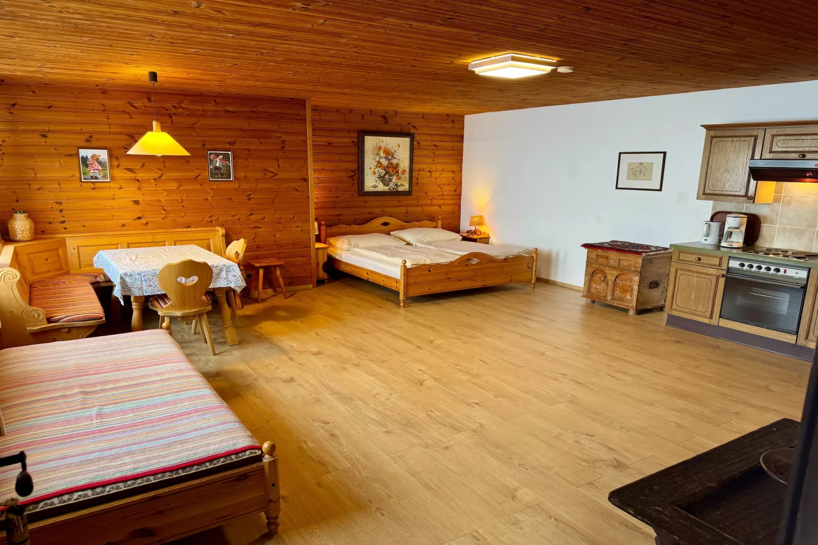 Grafhube Appartements - Studio - Woonkamer