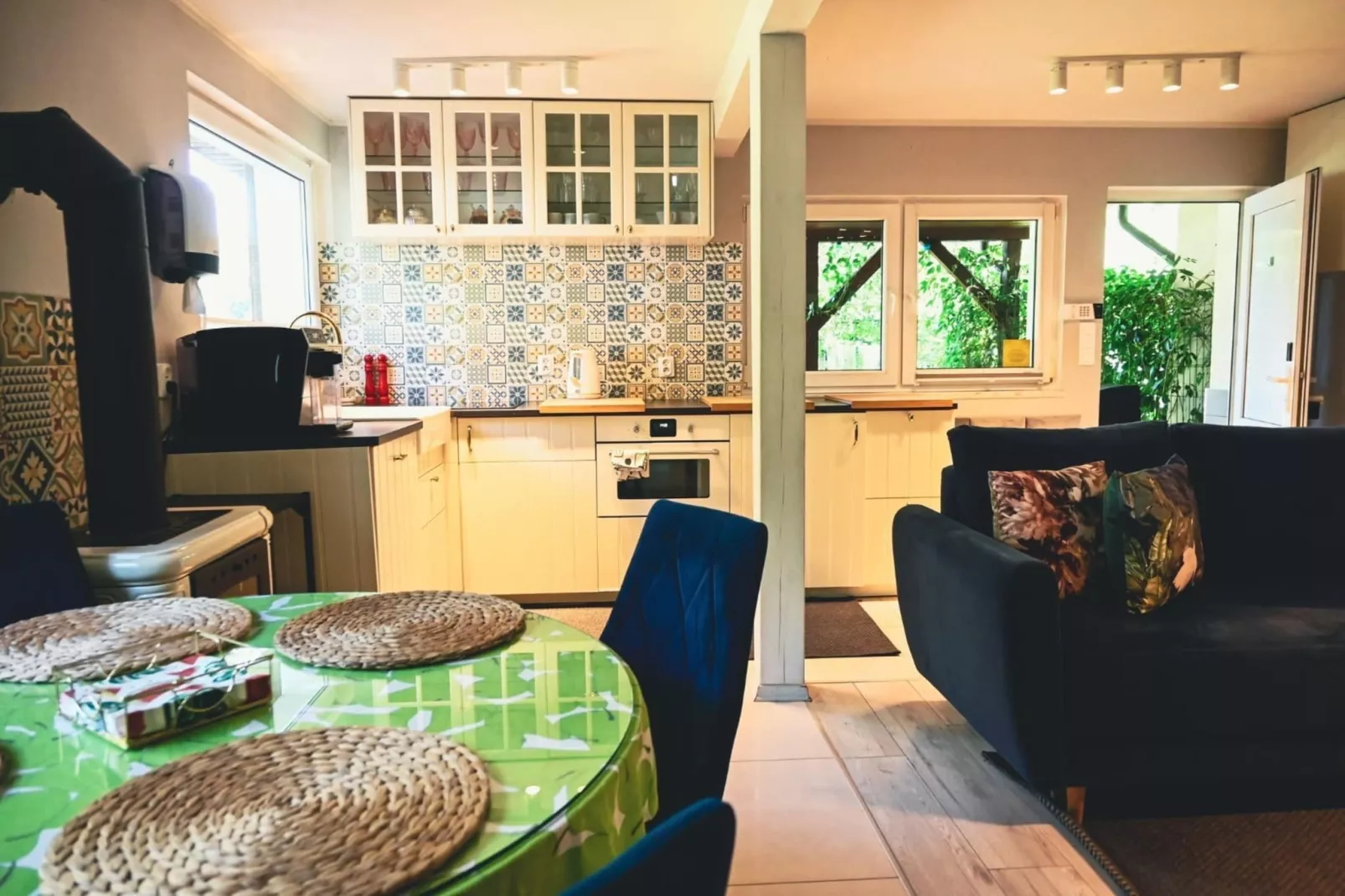 Dom w Starych Czaplach z domkiem na drzewie