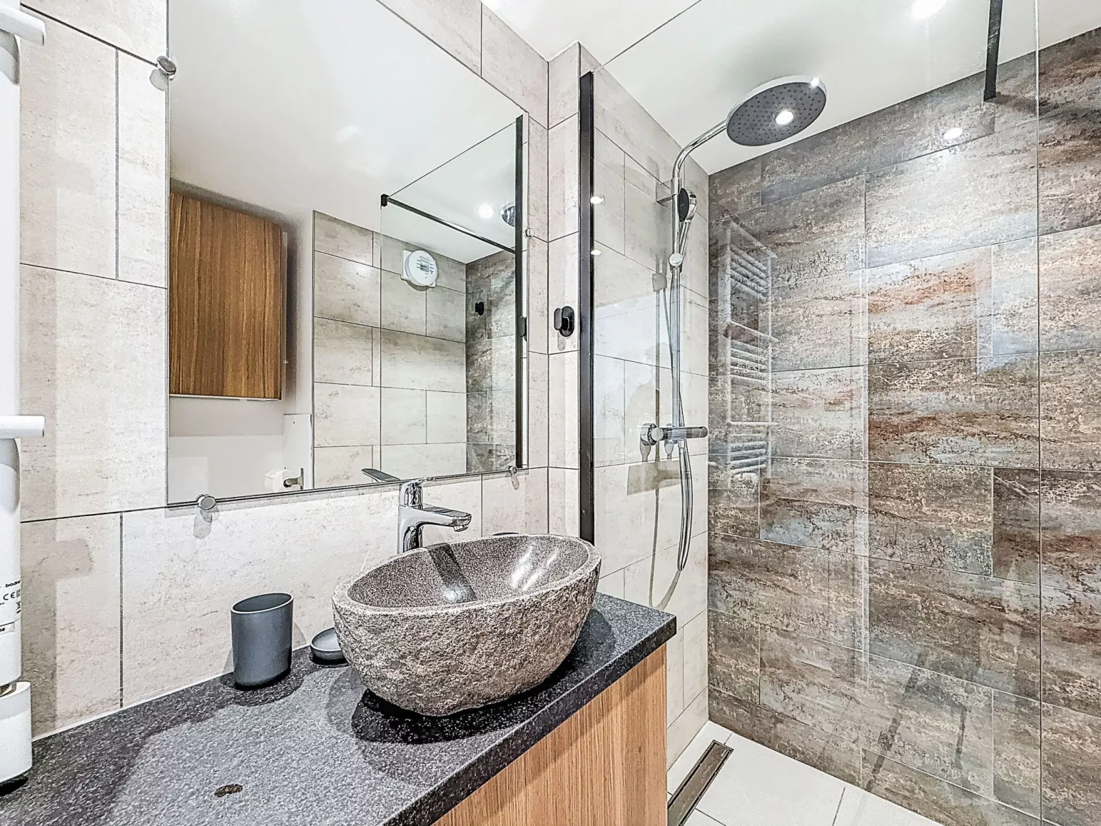 Les Genepis (Val Claret) - Binnen