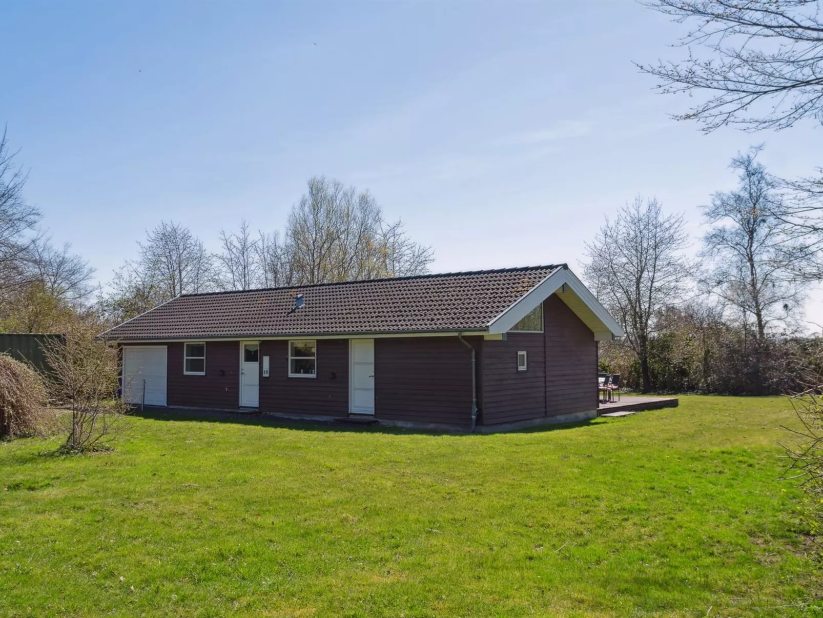 "Lauren" - 200m to the fjord