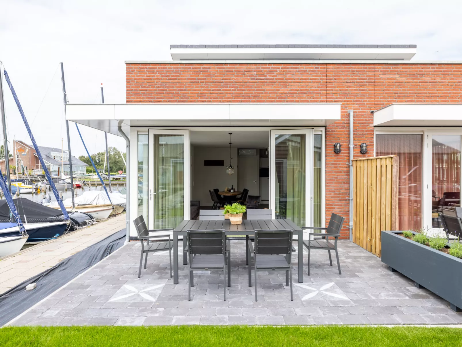 De Meerparel - Buiten