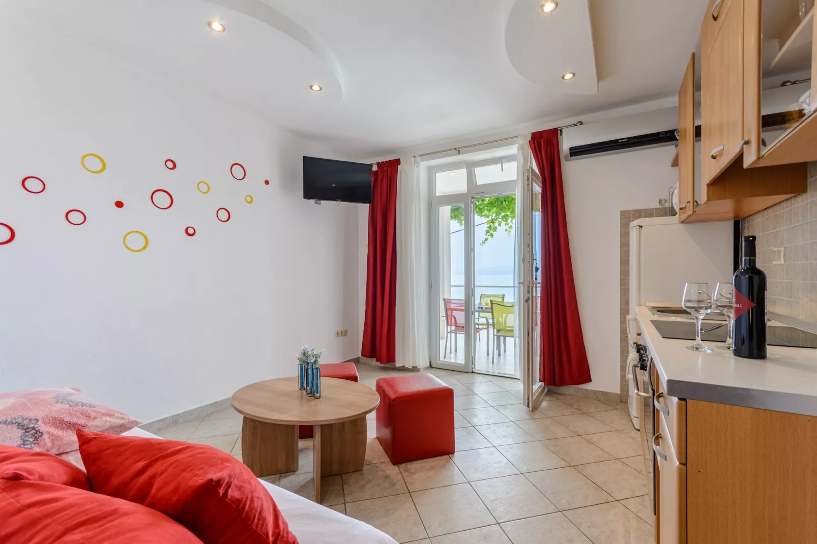 Apartments Hope (Dugi Rat) - Comfort OneBedroom Apartment with Terrace and Sea View (A1)