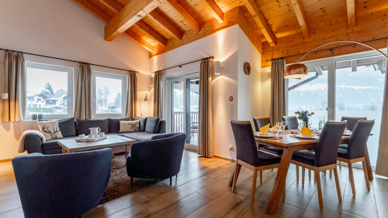 Salzach Lodge-Eetkamer