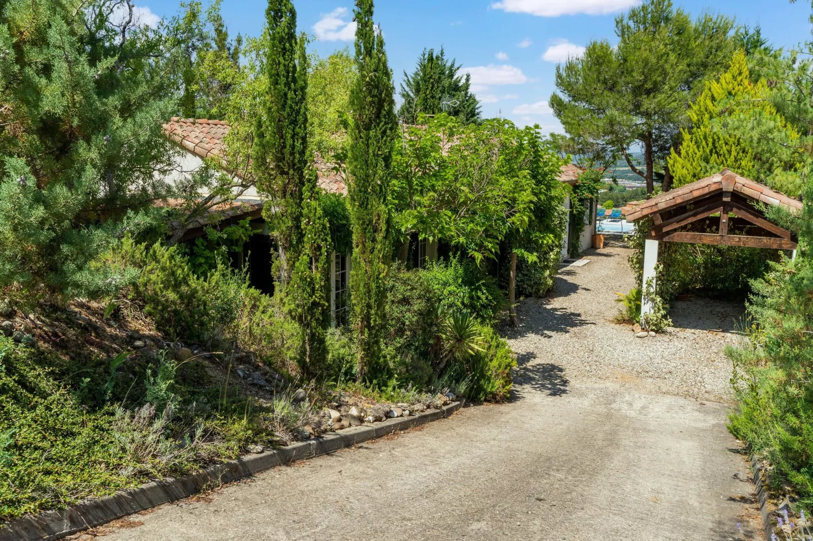 Villa Couloumiez-Buitenkant zomer