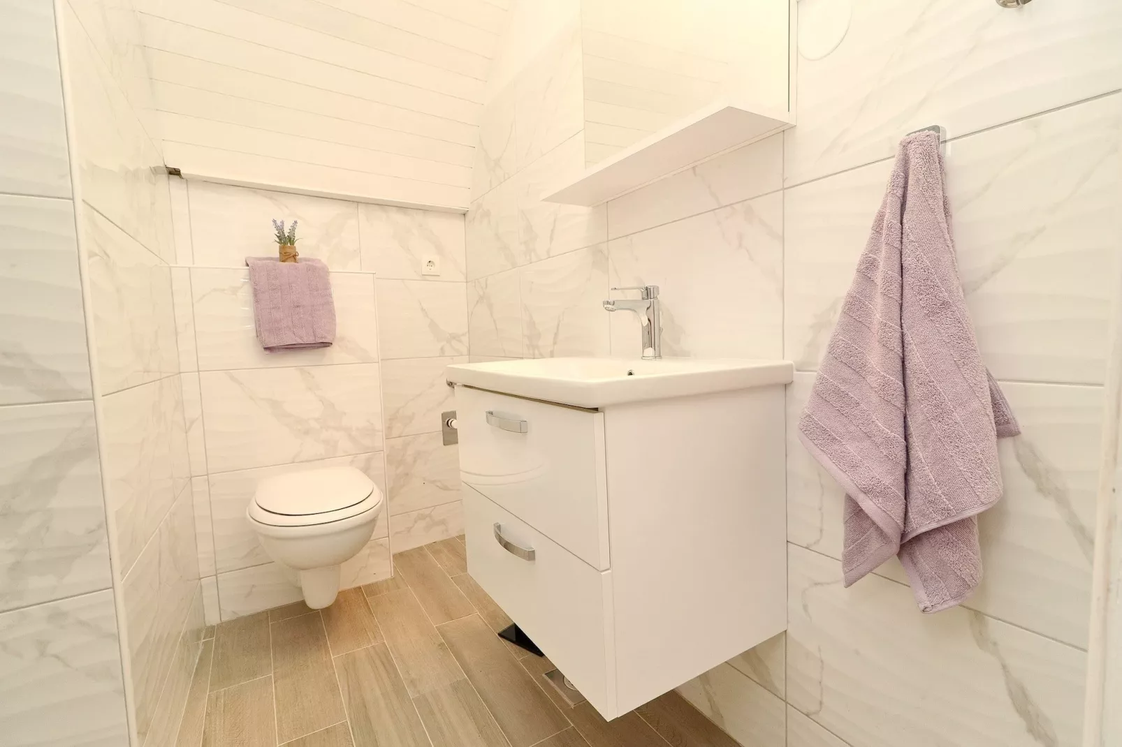 Studio Joković - Studio Apartment with Terrace and City View
