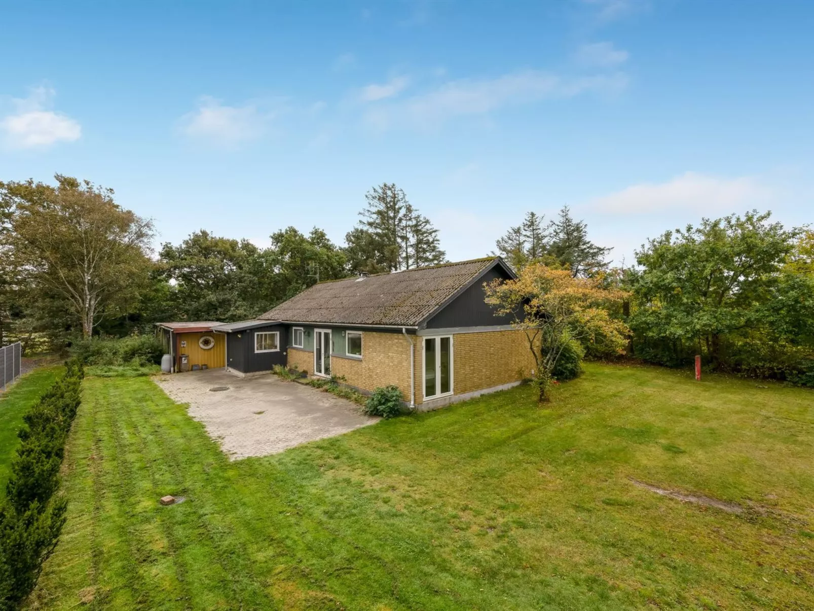 "Naia" - 300m to the fjord