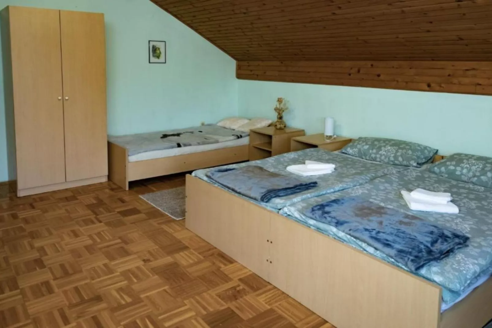 One Bedroom Magic Room (1)