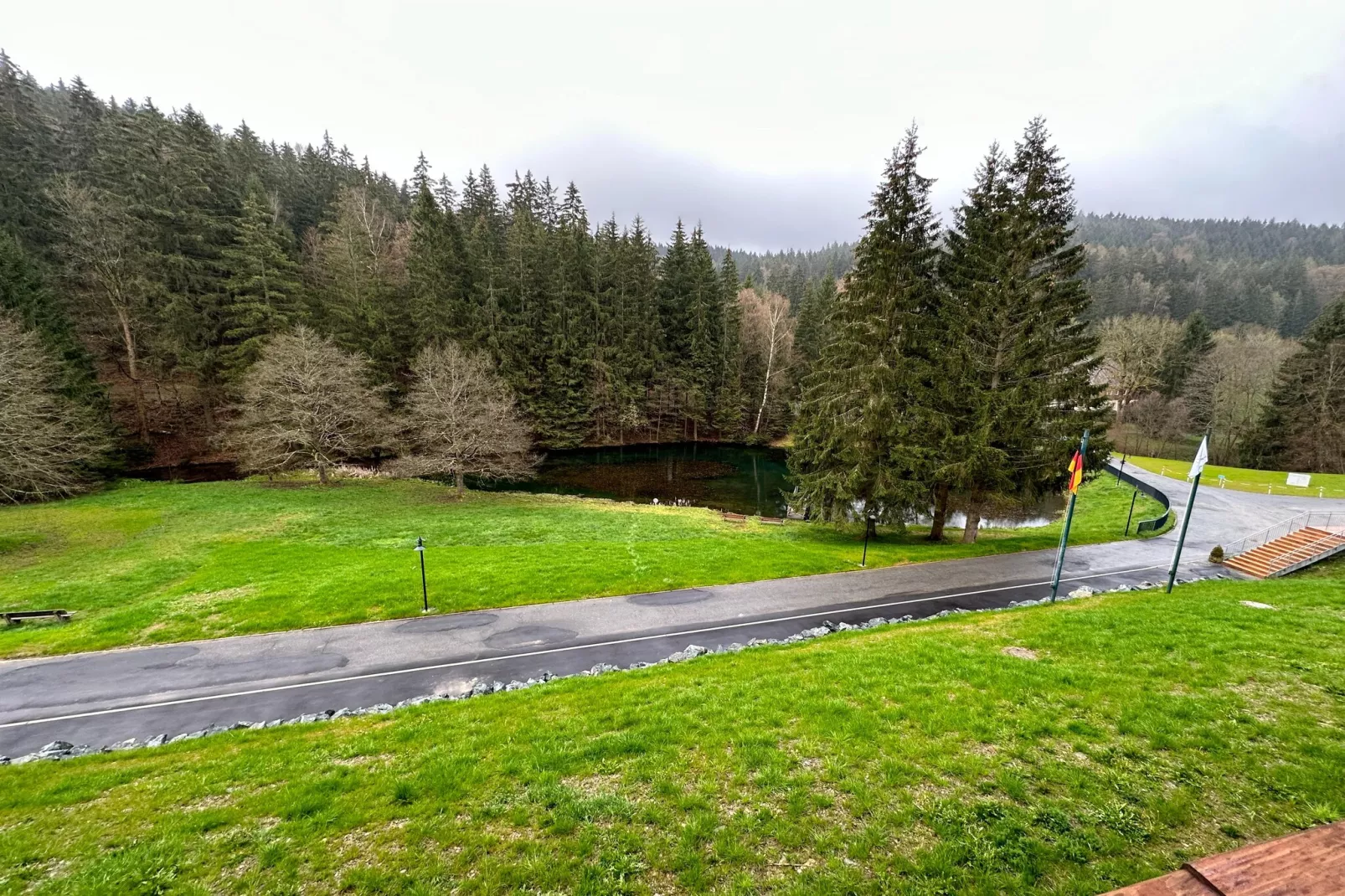 Schwarzbachtal - Double room Forest view without balcony - Uitzicht zomer