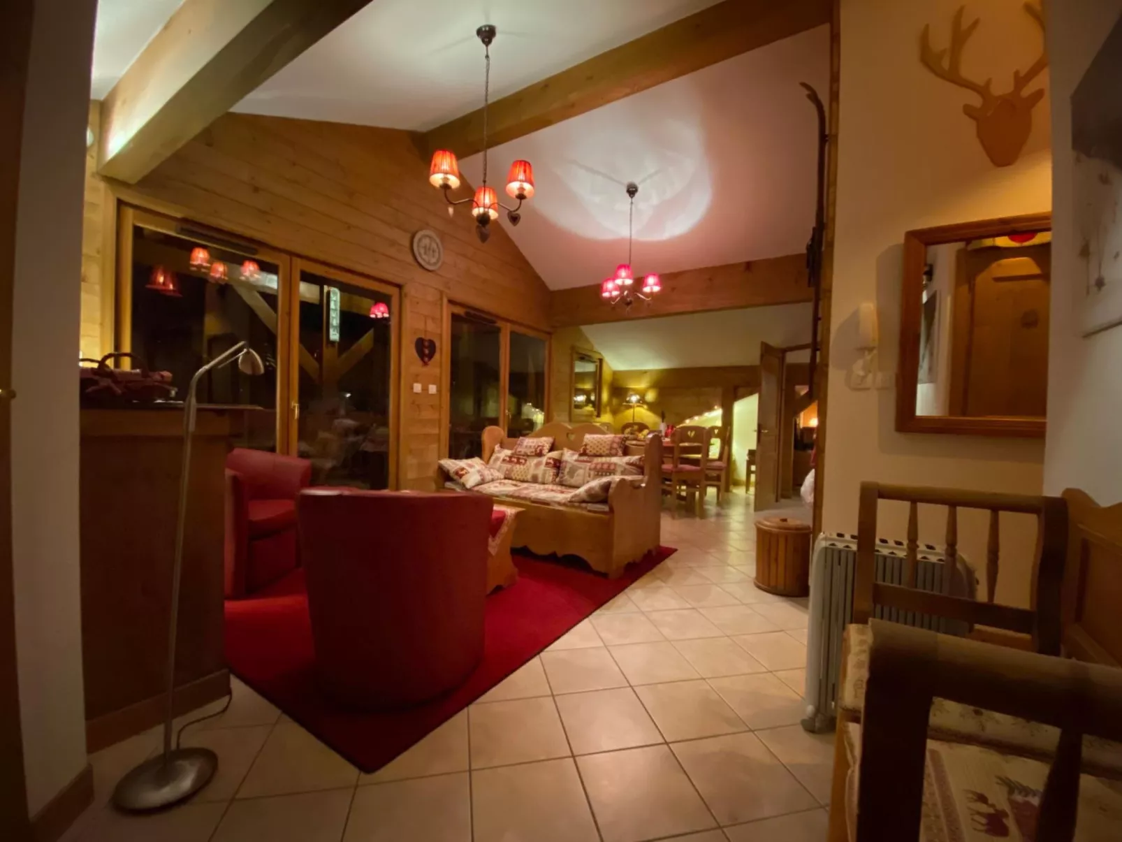 Balcons des Pistes C - Binnen