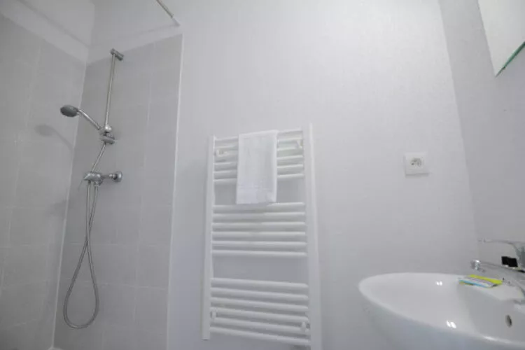 Résidence du Château de Jouarres - Azille // Apt 3 P 6 pers-Binnen