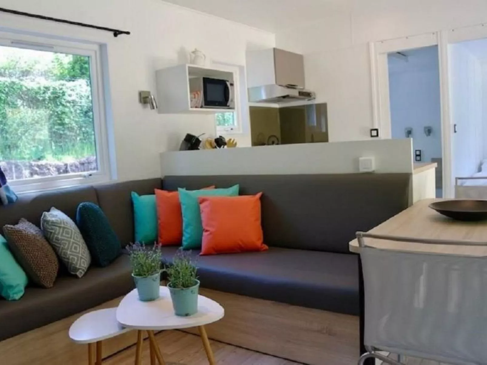 Schönes Ferienhaus in Wackersdorf mit Whirlpool und Terrasse