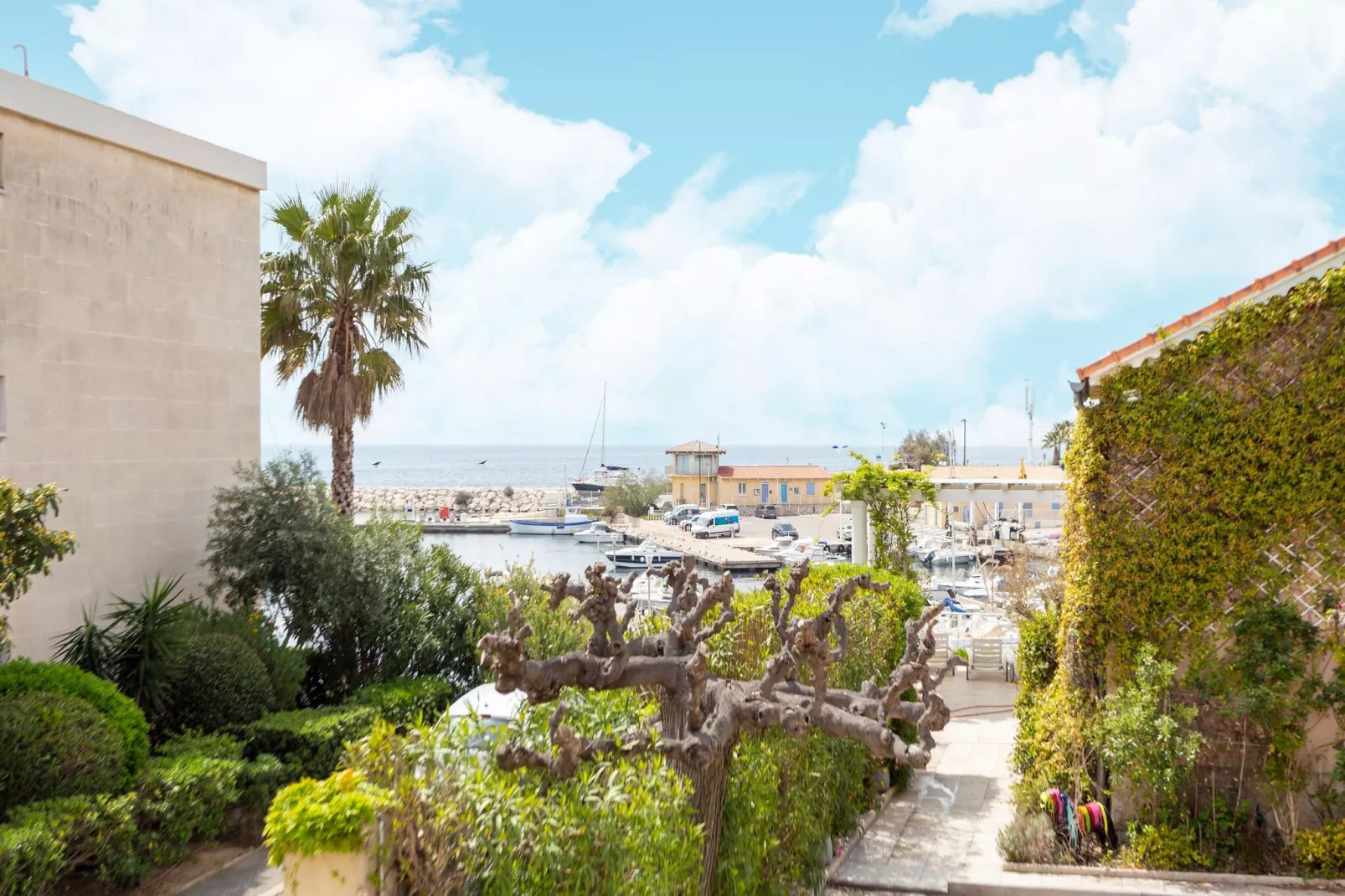 APPARTEMENT VUE SUR LE PORT-Uitzicht zomer