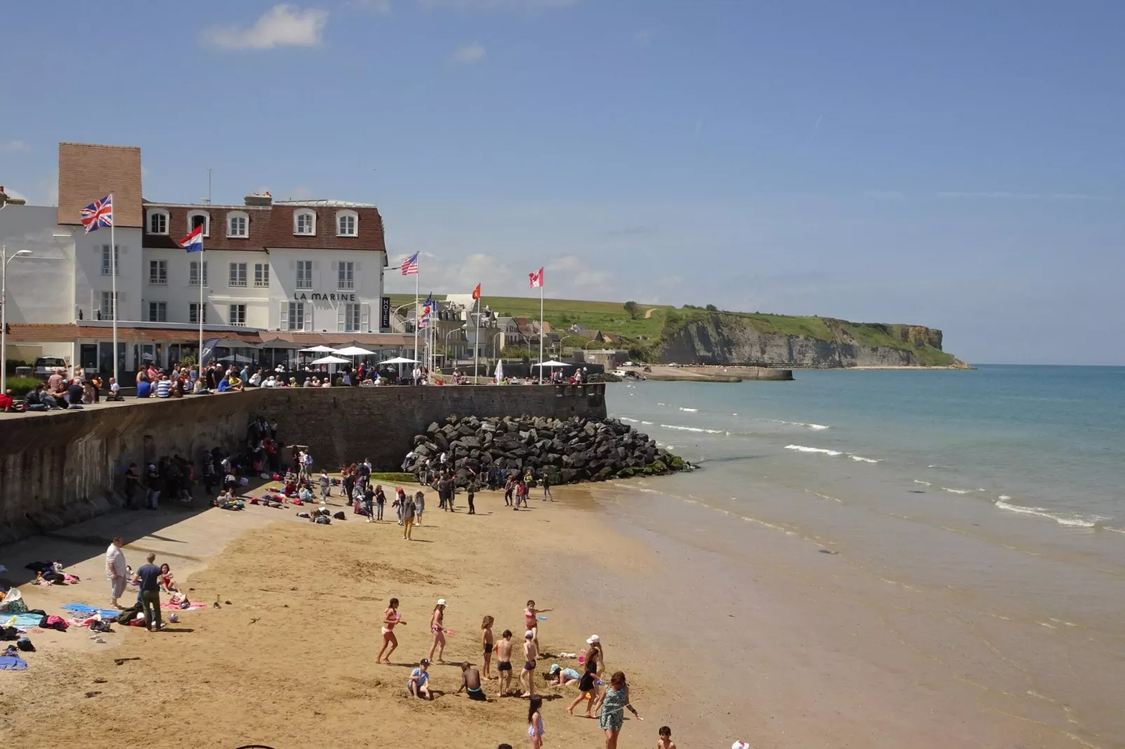 Holiday flat in Arromanches-les-Bains-Gebieden zomer 1km