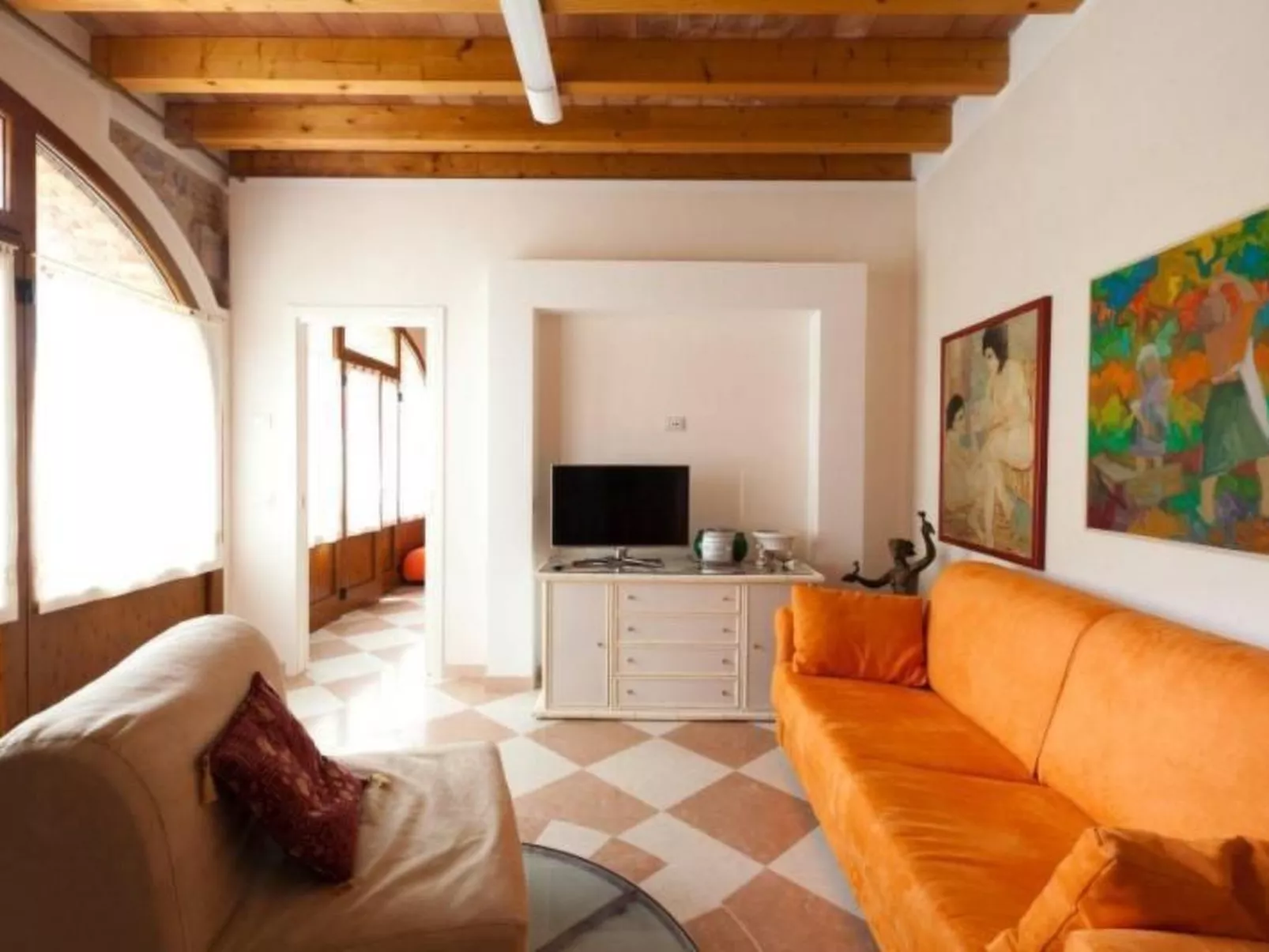 Wohnung mit Terrasse