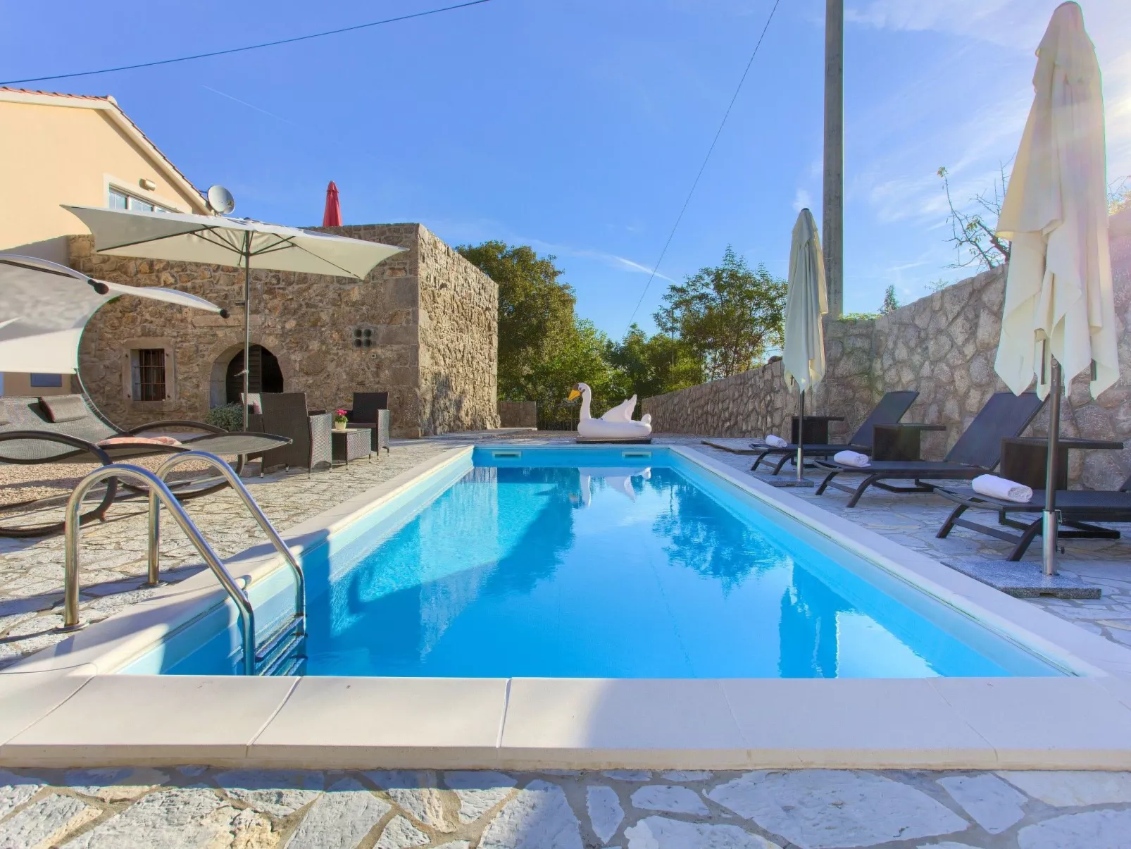 "Villa Vrh" mit eigenem Pool