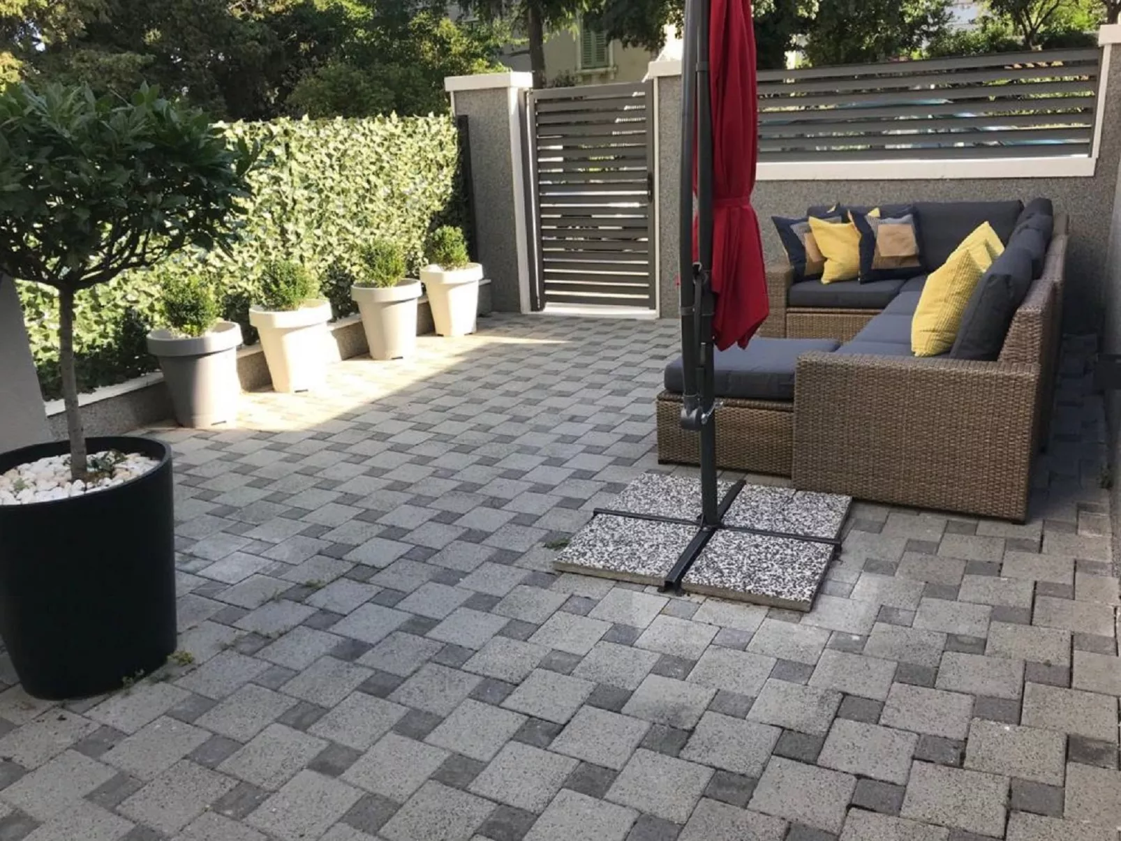 Ruhige Ferienwohnung mit Veranda und Garten