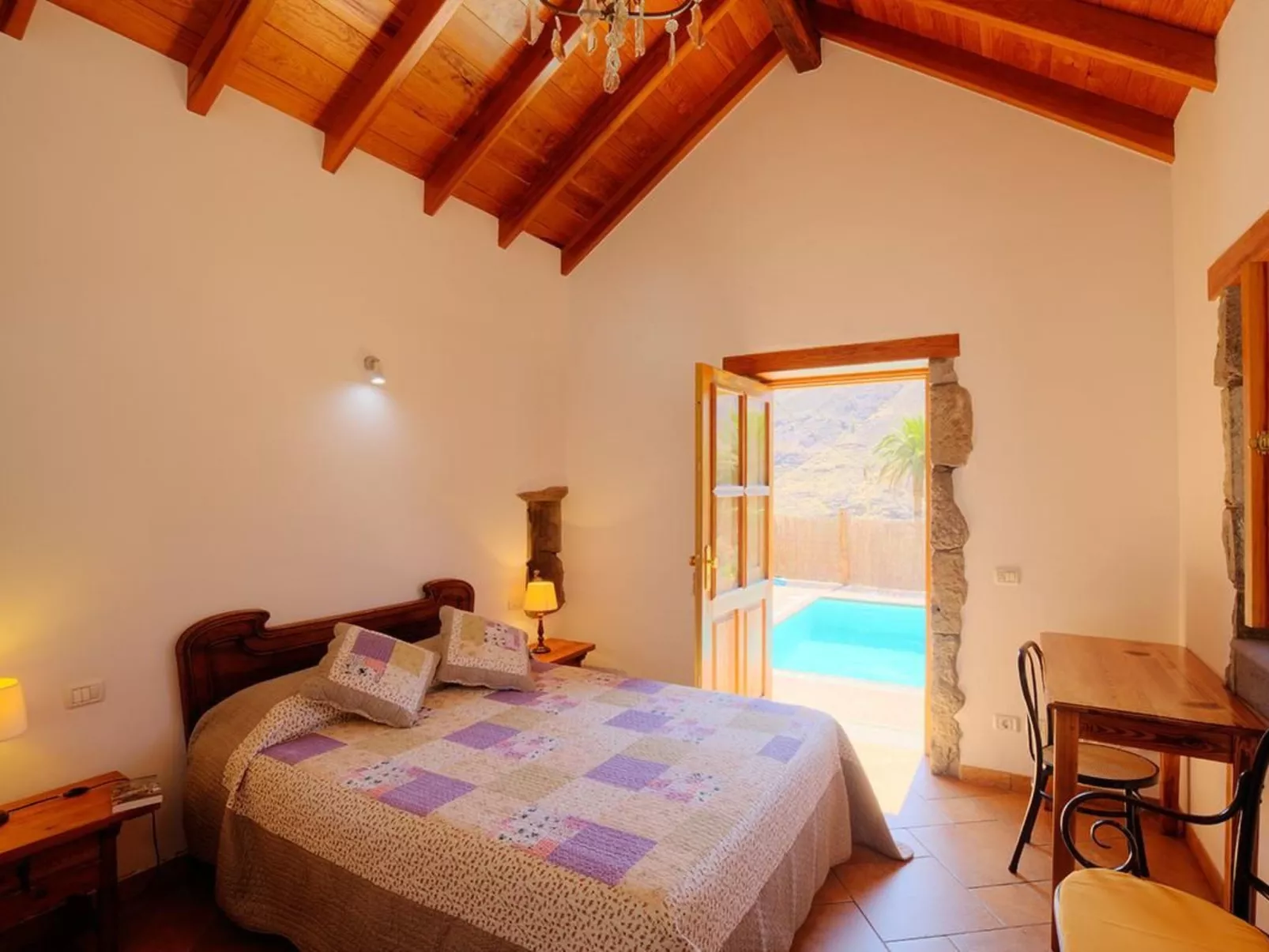 Komfortables Ferienhaus mit privatem Pool und idealer Lage im Naturpark mit Näh