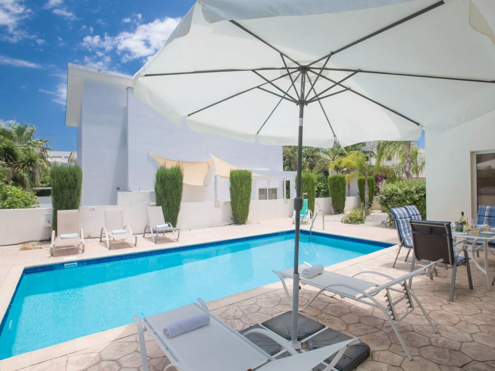 Wunderschöne Ferienvilla in Strandnähe