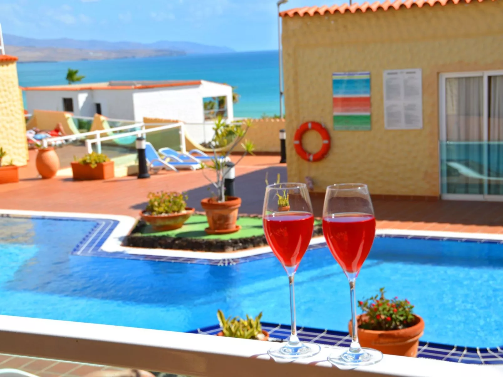 Wunderschöne Ferienwohnung in Costa Calma mit gemeinsamem Pool, Terrasse und Ga