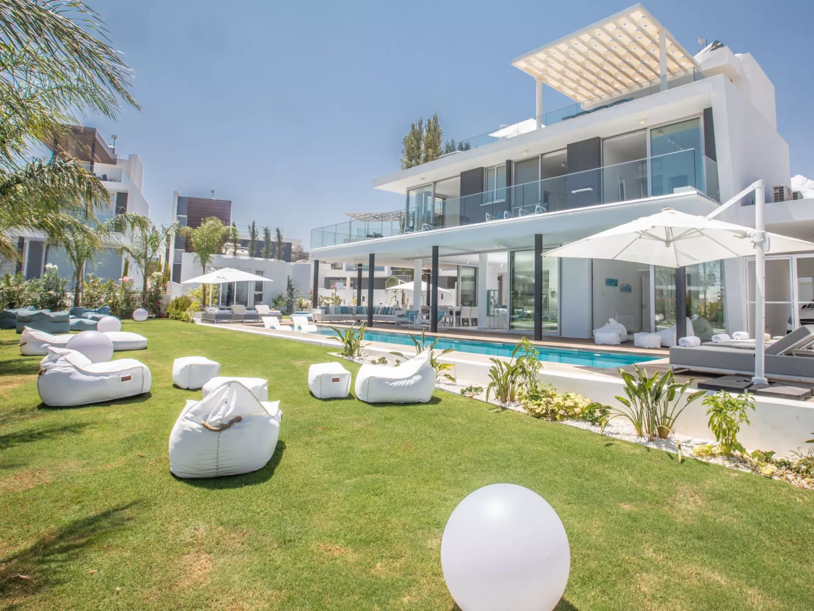 Protaras Olivine Villa mit herrlichem Garten, Pool