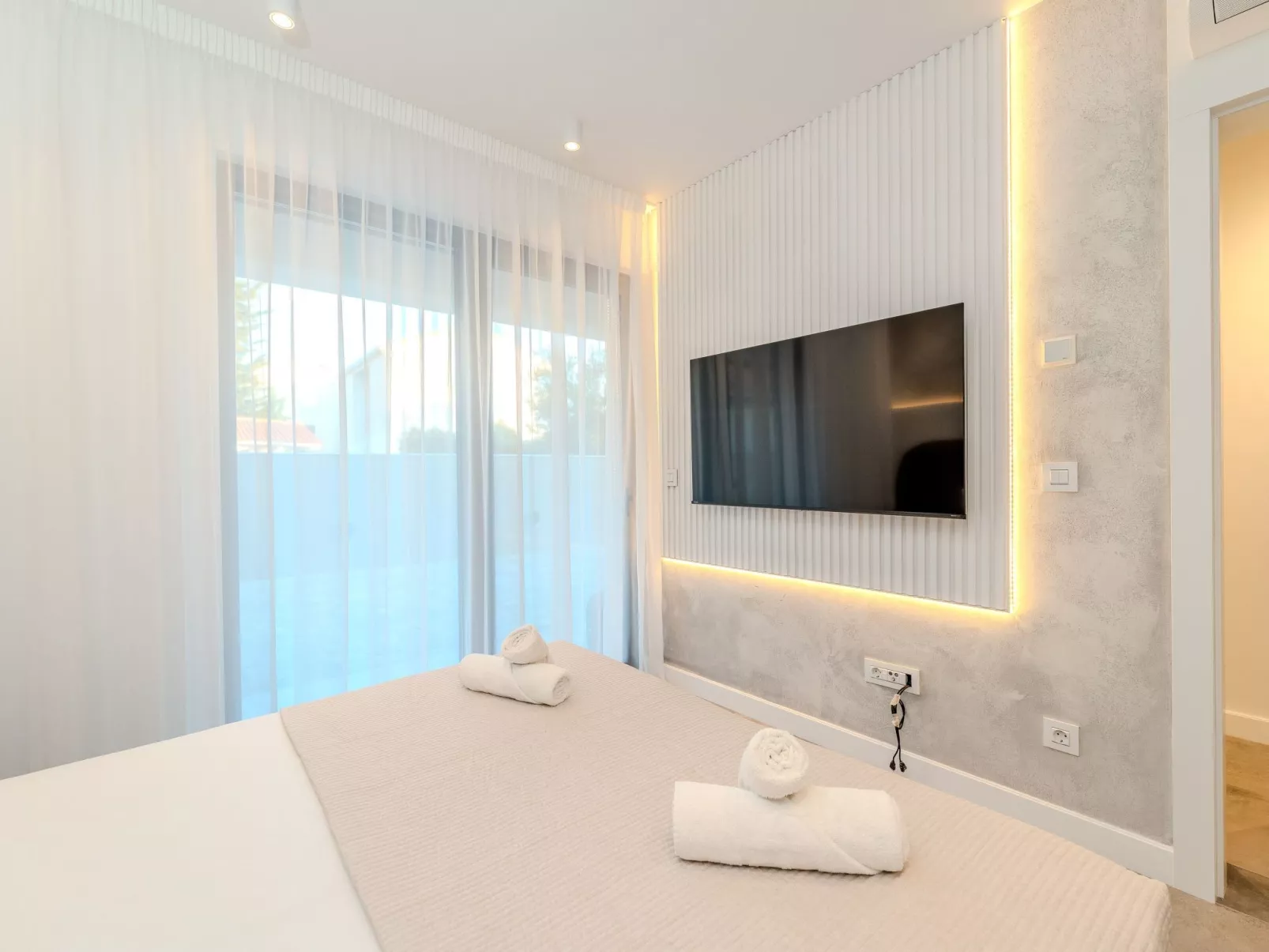 Zwei-Schlafzimmer-Wohnung Dantela mit privatem Pool