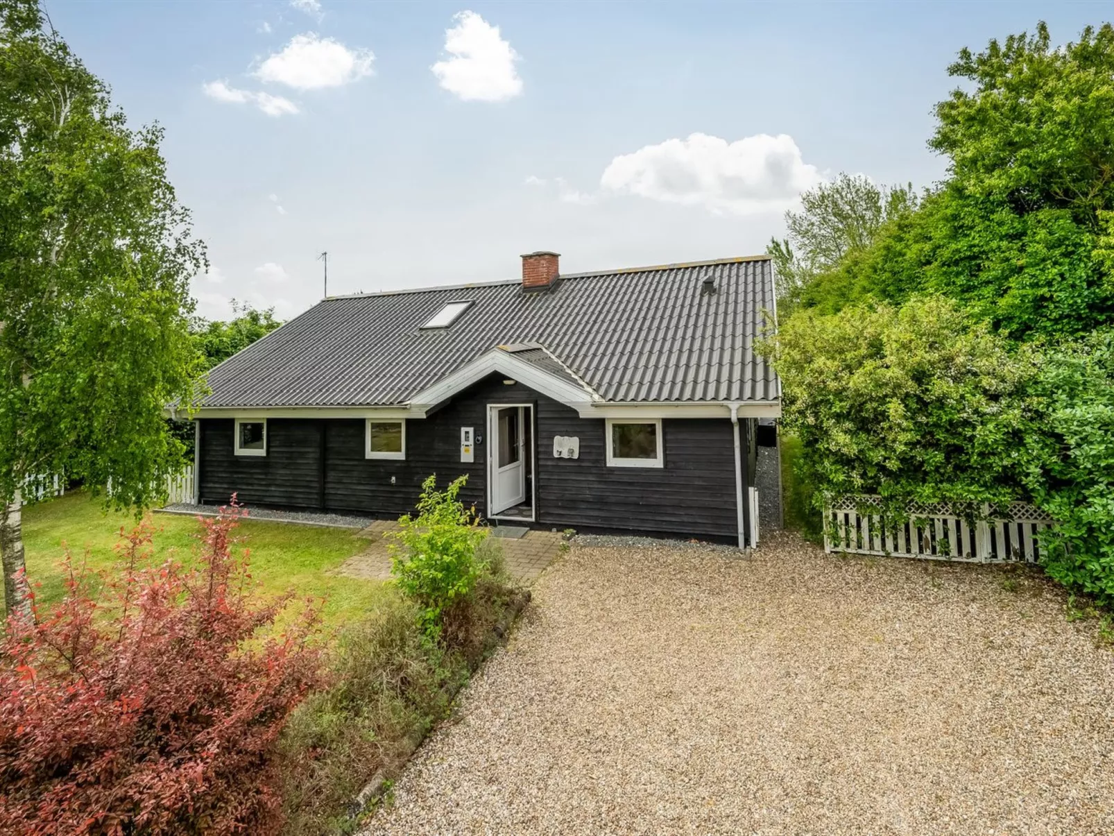 "Yorick" - 350m to the fjord