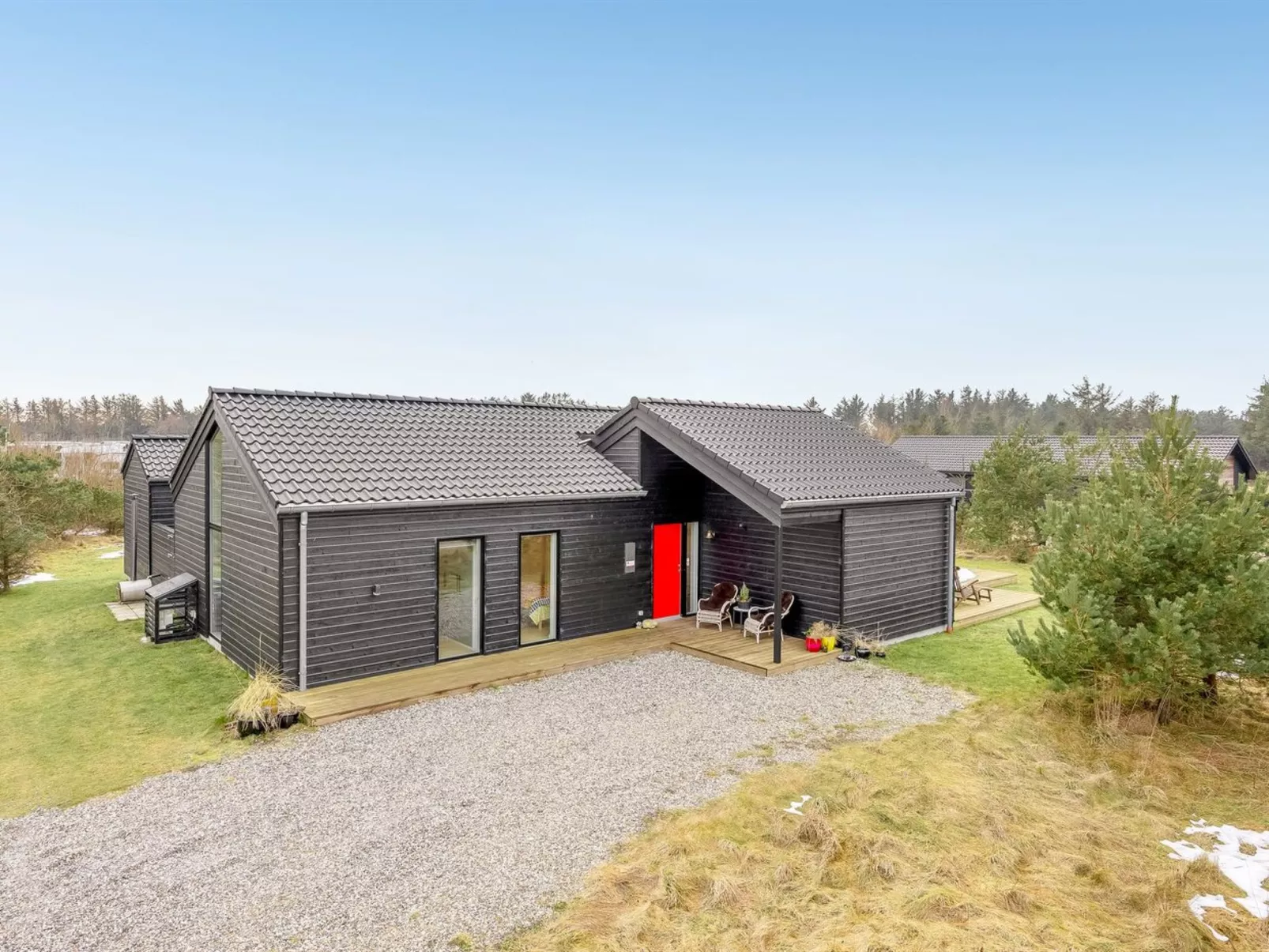 "Elenor" - 900m from the sea