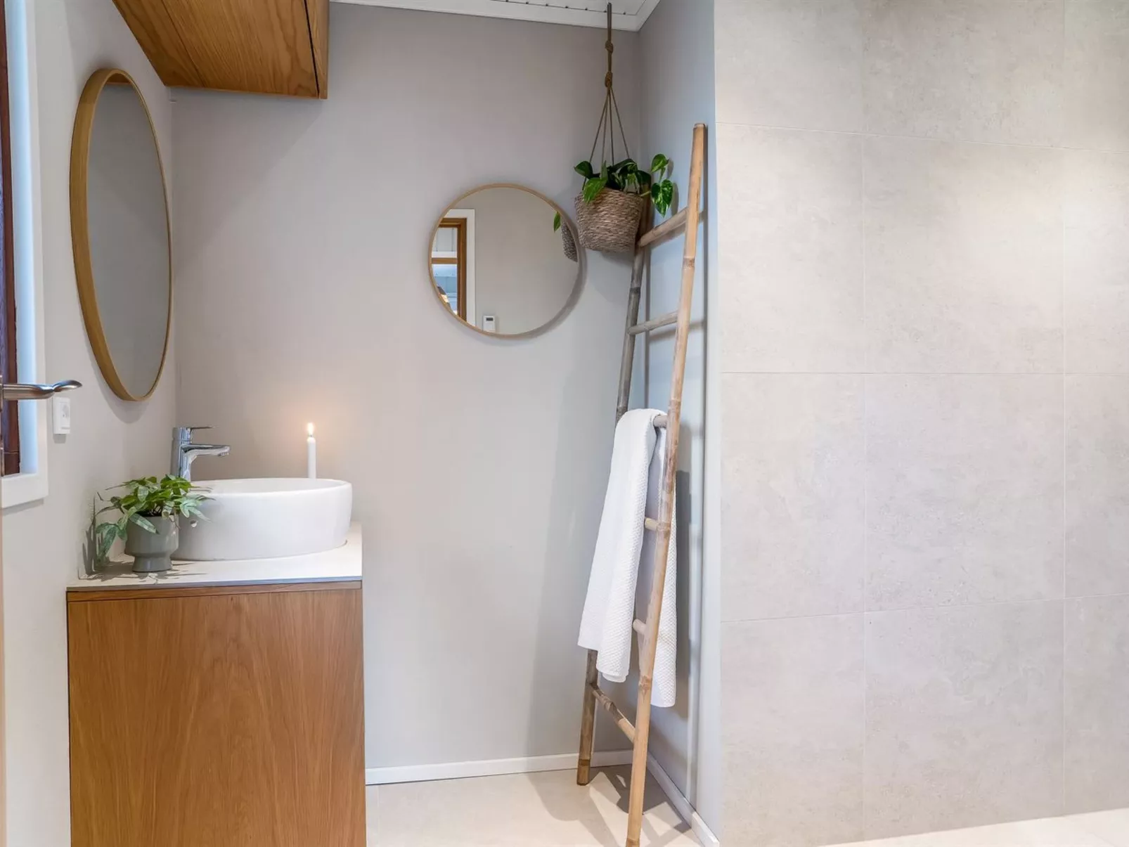 "Kiina" - 100m from the sea