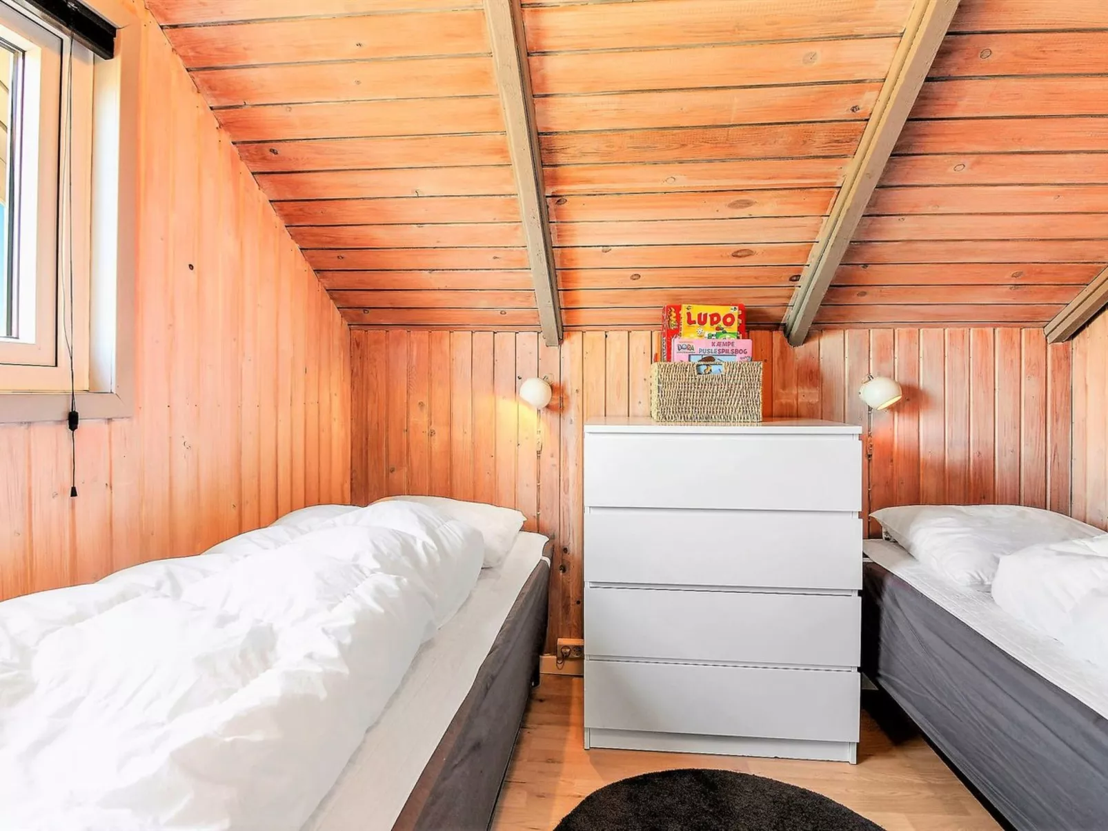 "Halda" - 300m from the sea-Binnen