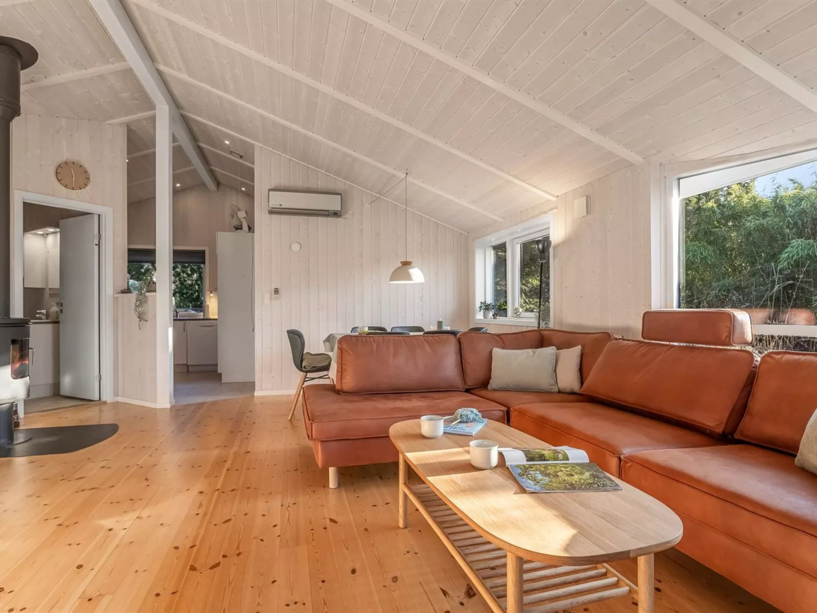 "Nashota" - 600m from the sea - Binnen