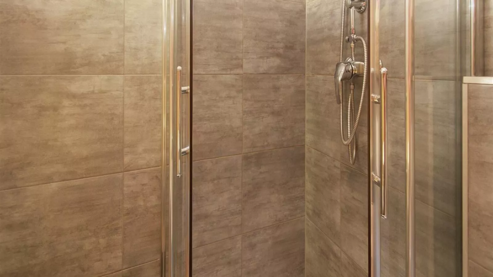 De Berghut - Badkamer