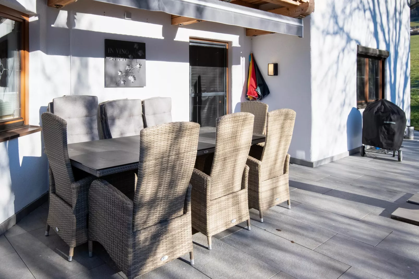 Exklusive Ferienwohnung mit Whirlpool - Terrasbalkon