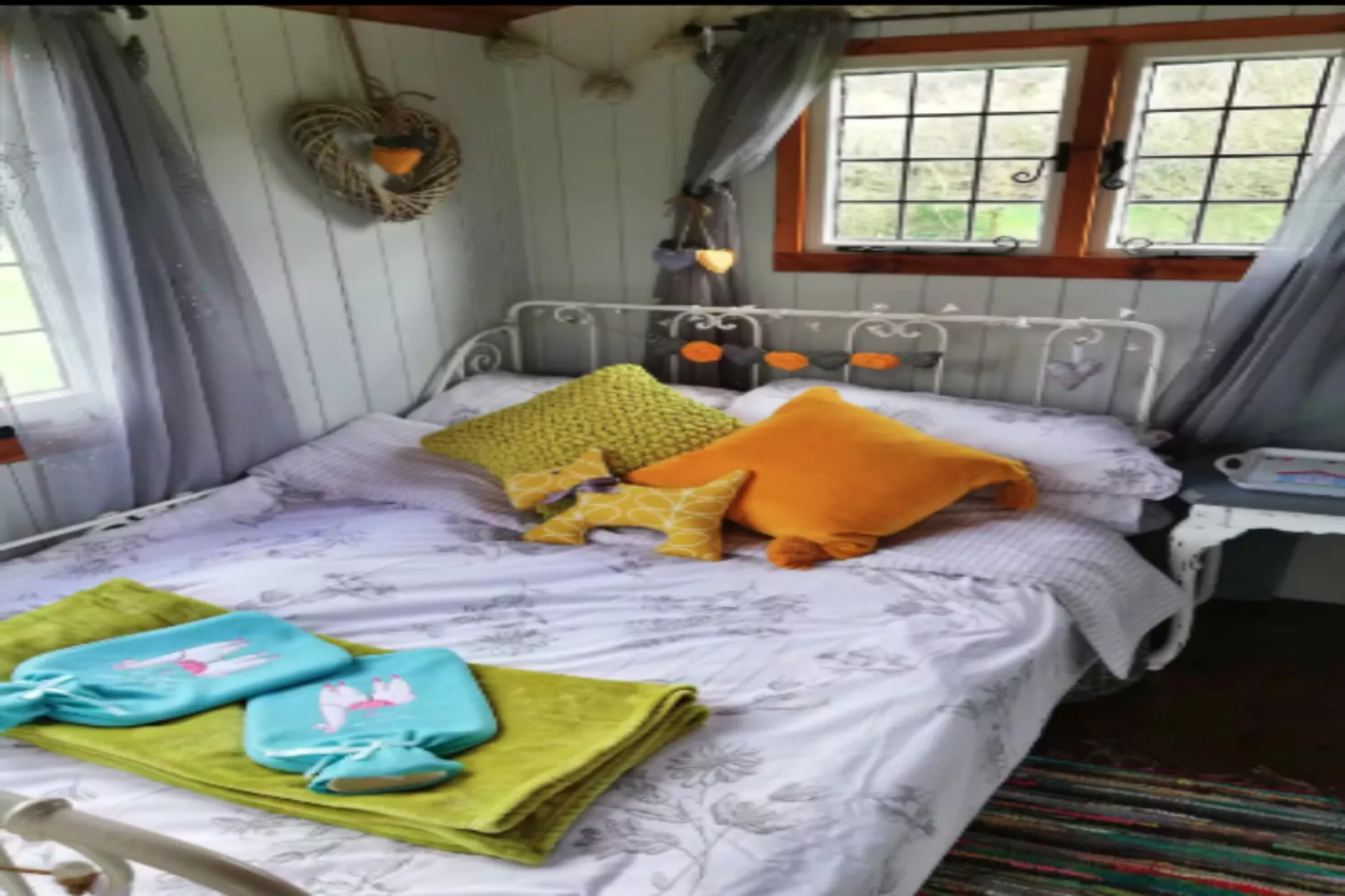 Shepherd's Hut at Hilltop Farm