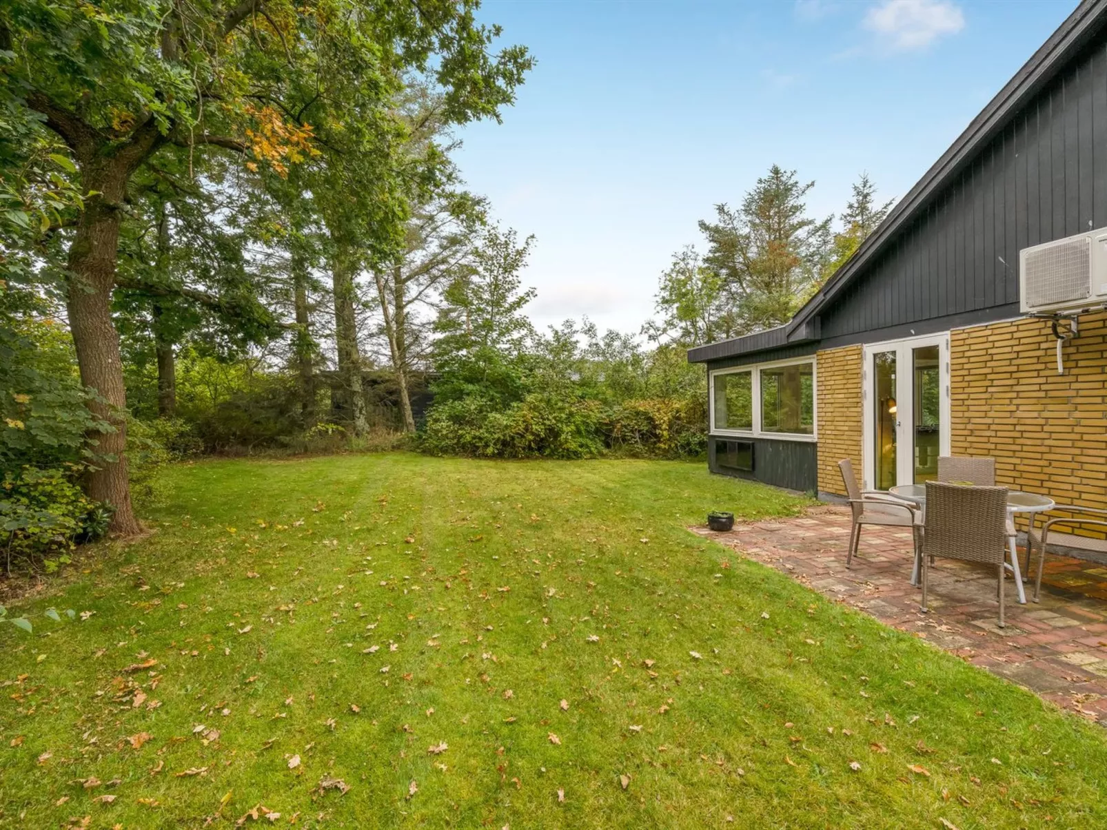 "Naia" - 300m to the fjord