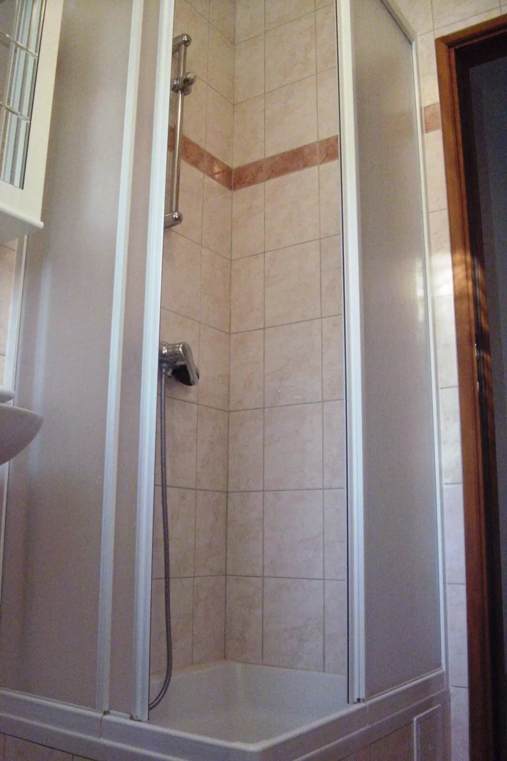 Wohnung in Seget Vranjica mit Terrasse und Grill