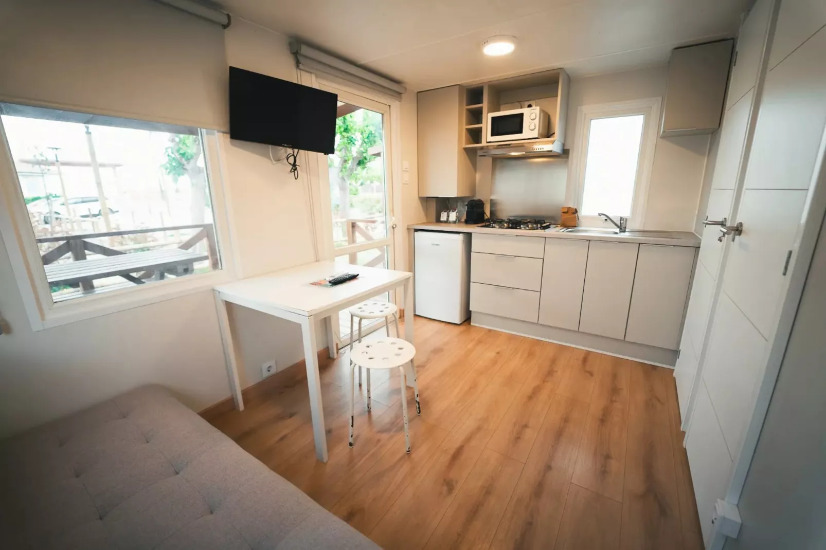 HOLA CAMP CHILCHES-Comfort 2